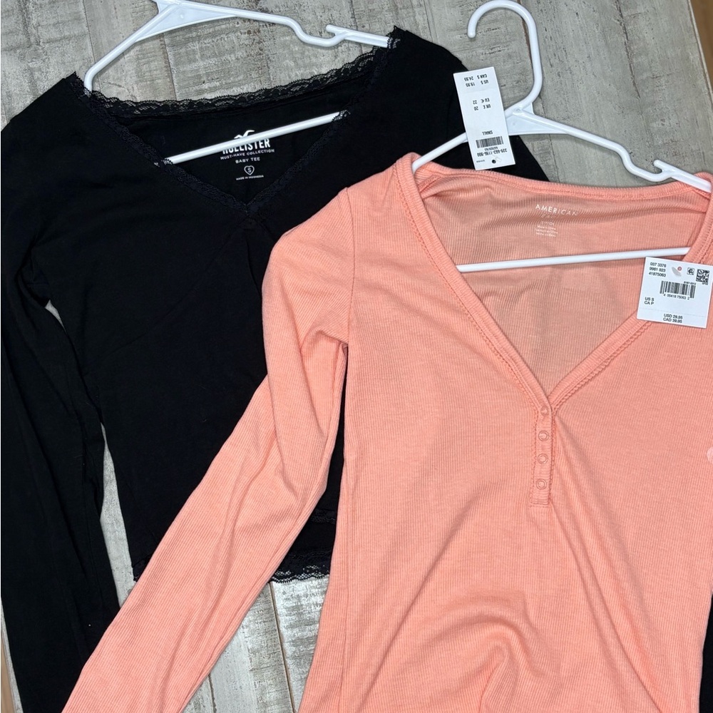 2 pack WMNS Small NWT Aeropostale & HollisterBlack and Pink Long Sleeve Tees